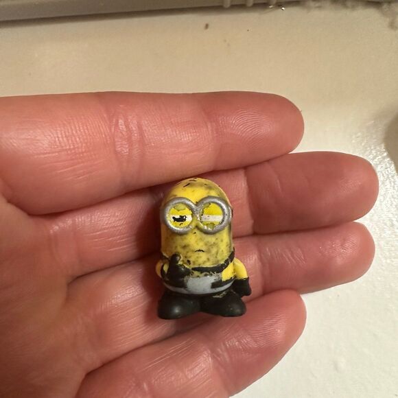 Despicable Me Mineez Dru's Super Lair Minion Playset, Sounds - Picture 8 of 10